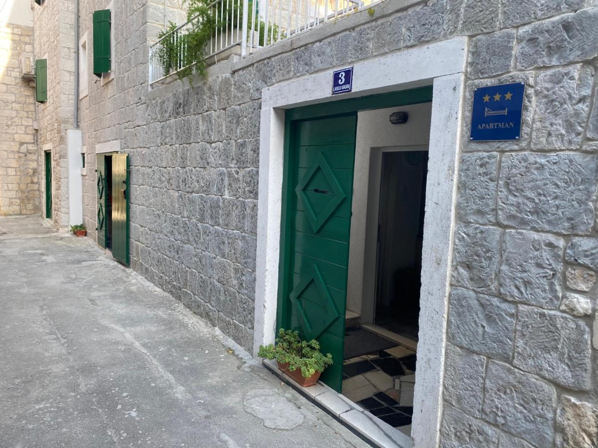 Apartment Stari Dvor Kastela Ngoại thất bức ảnh
