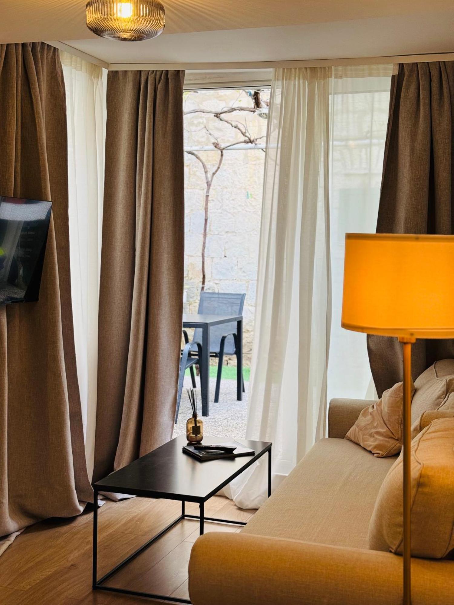 Apartment Stari Dvor Kastela Ngoại thất bức ảnh