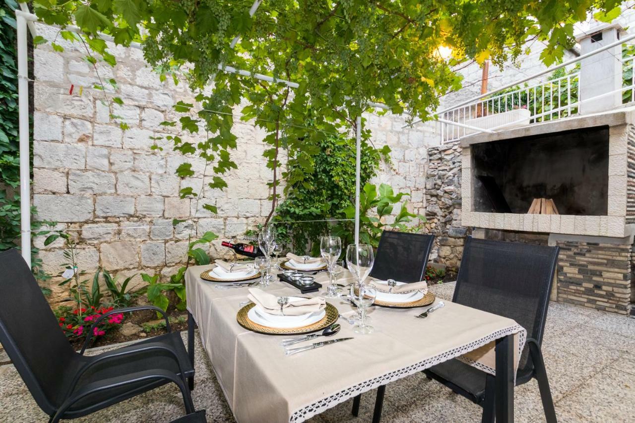 Apartment Stari Dvor Kastela Ngoại thất bức ảnh