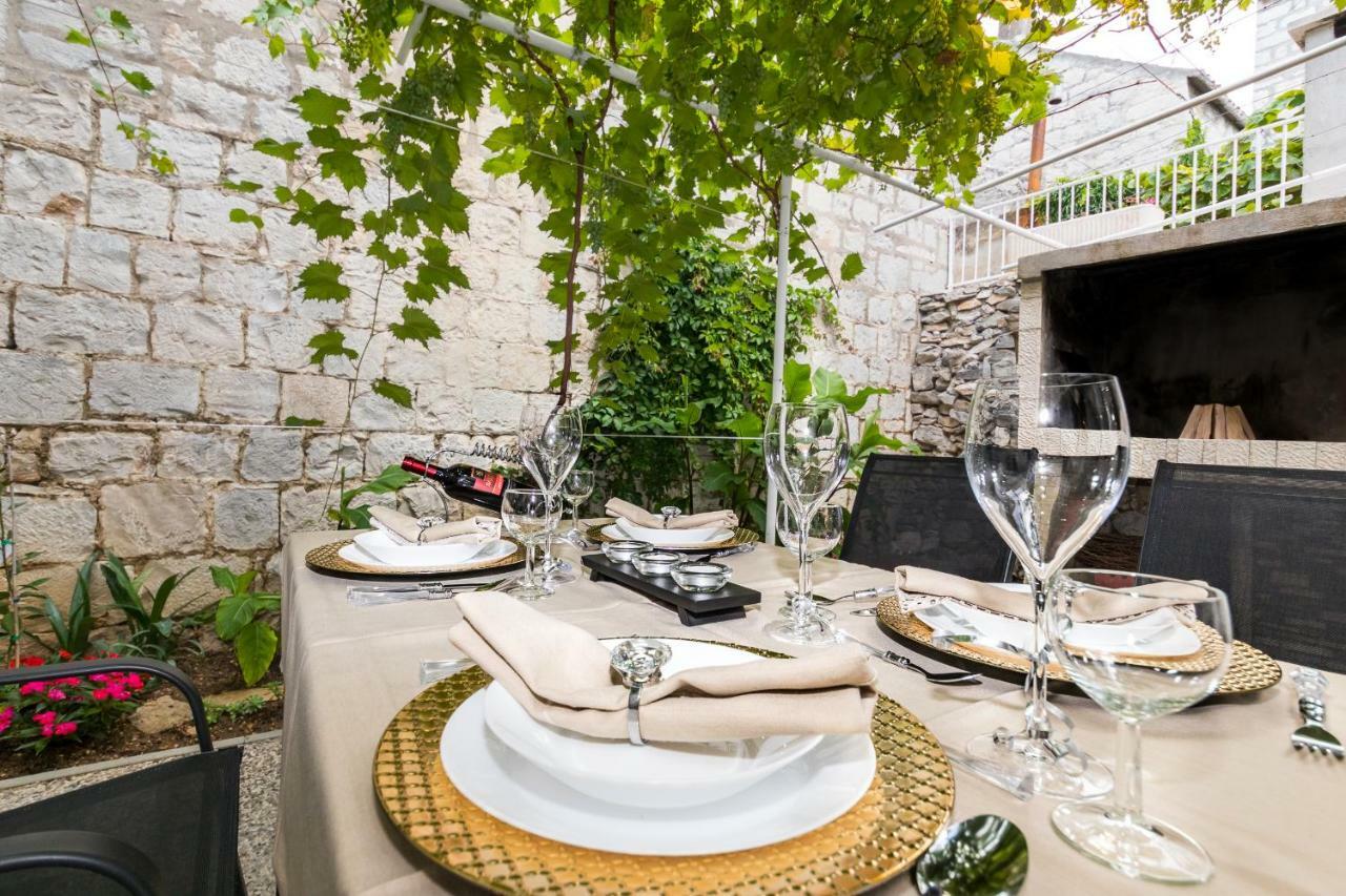 Apartment Stari Dvor Kastela Ngoại thất bức ảnh