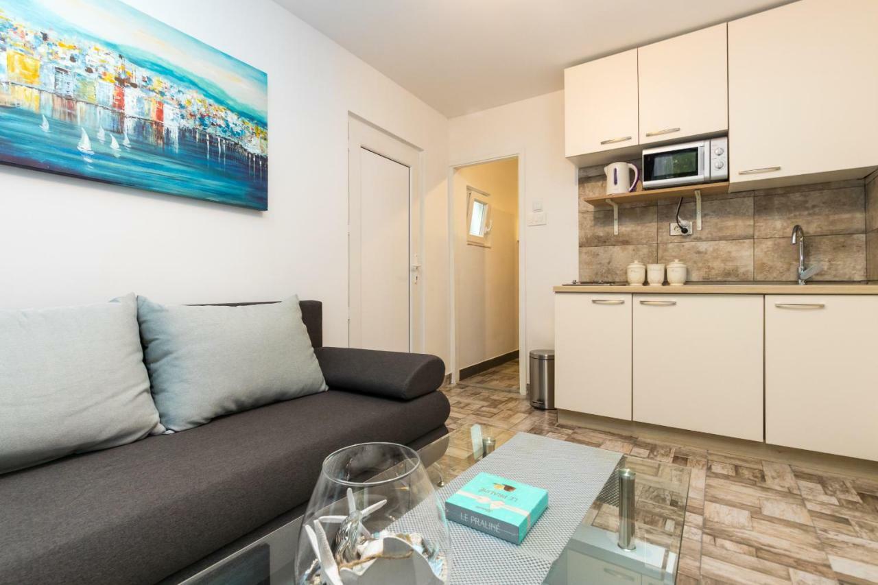Apartment Stari Dvor Kastela Ngoại thất bức ảnh